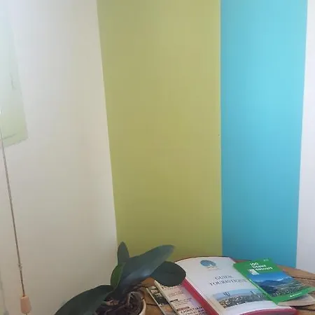 Chambres Dans Avec Piscine 3min De Лектур